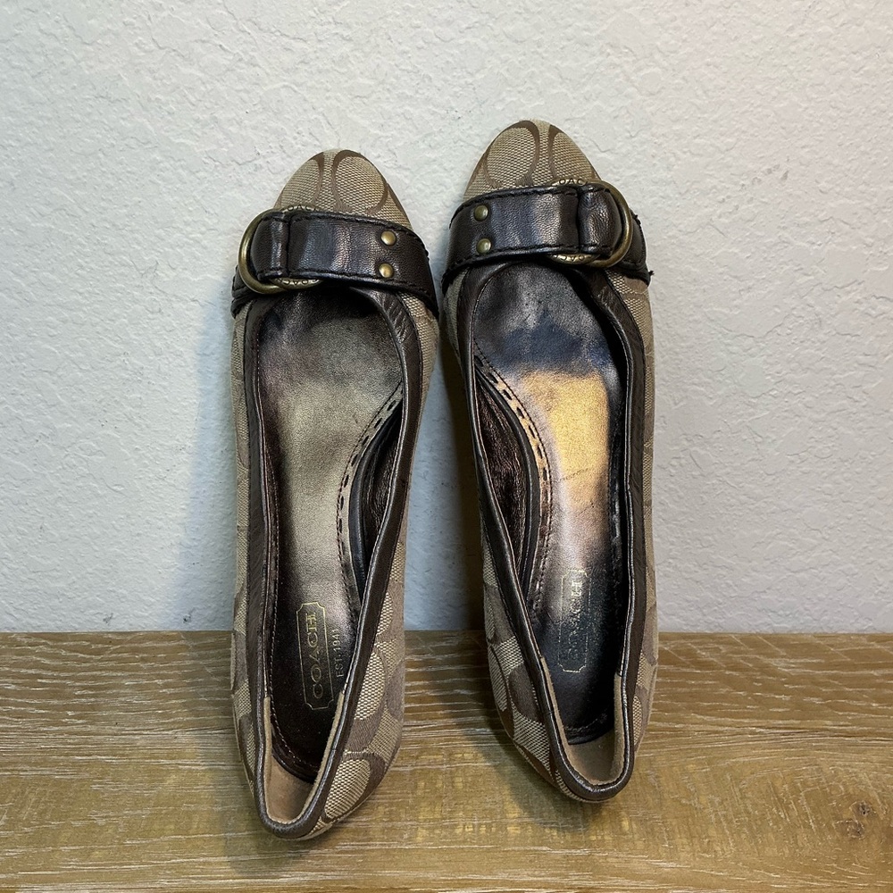 Coach Vintage Millie Brown Canvas Wedge with Leather and Buckle Accent Size 7 - Picture 2 of 12
